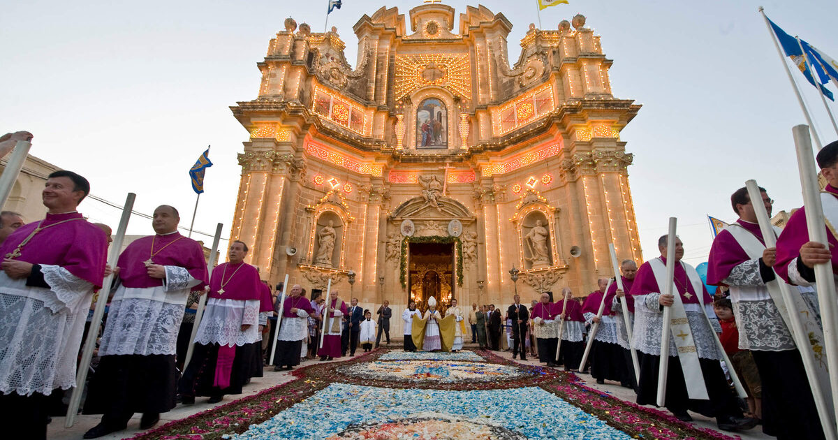 Experiencing a Gozitan Festa
