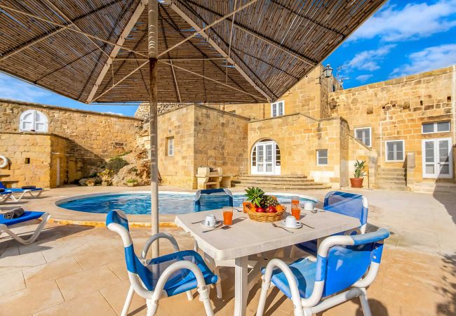 Villa en Ta' Kerċem - Gharilma V – Santa Lucija Holiday Home 