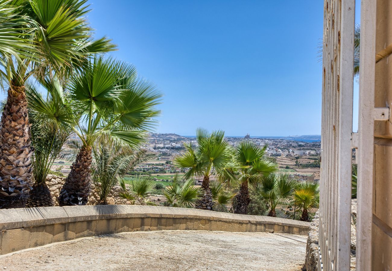 Villa a Ta' Kerċem - Gharilma IV – Santa Lucija Holiday Home	