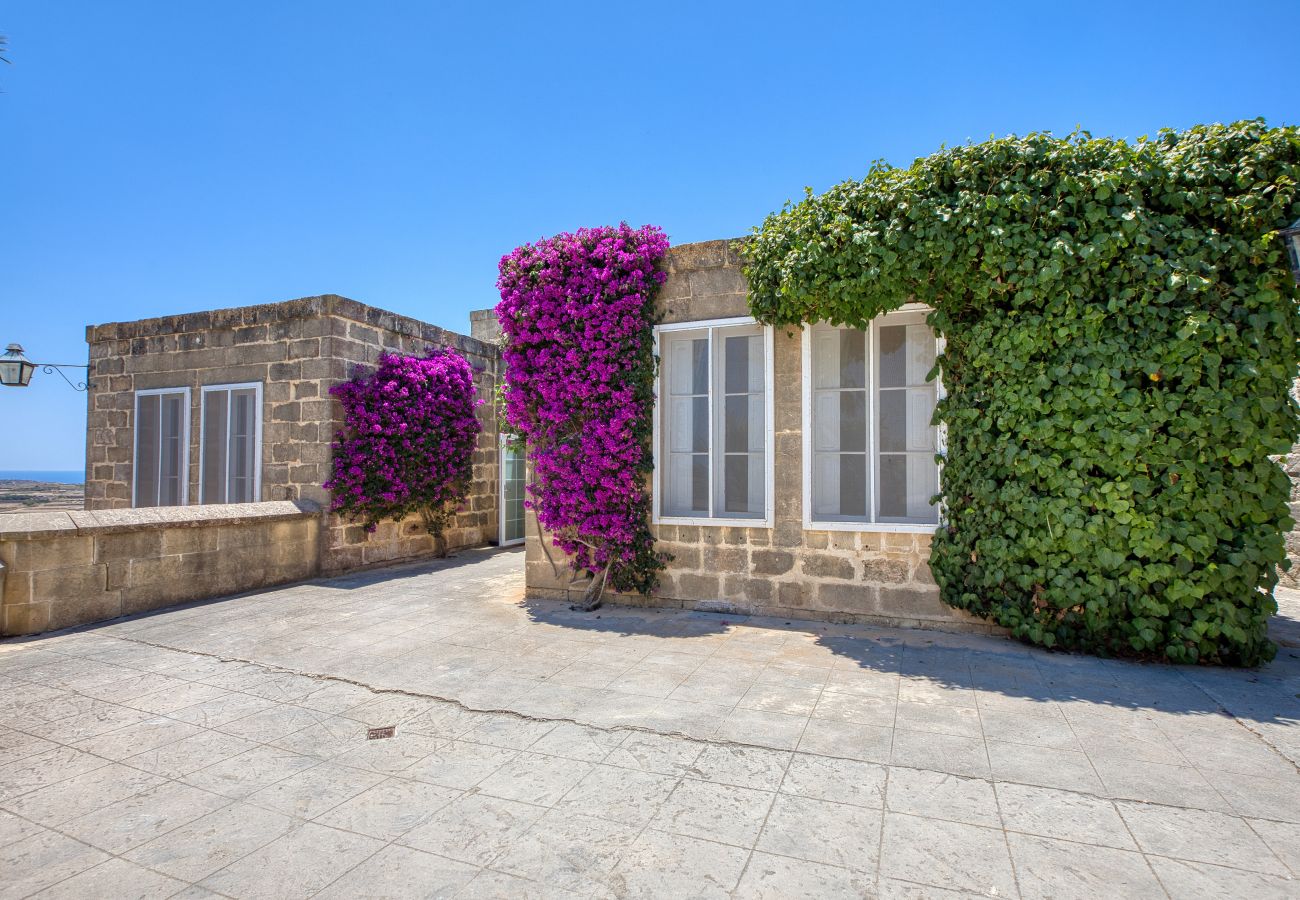 Villa a Ta' Kerċem - Gharilma IV – Santa Lucija Holiday Home	