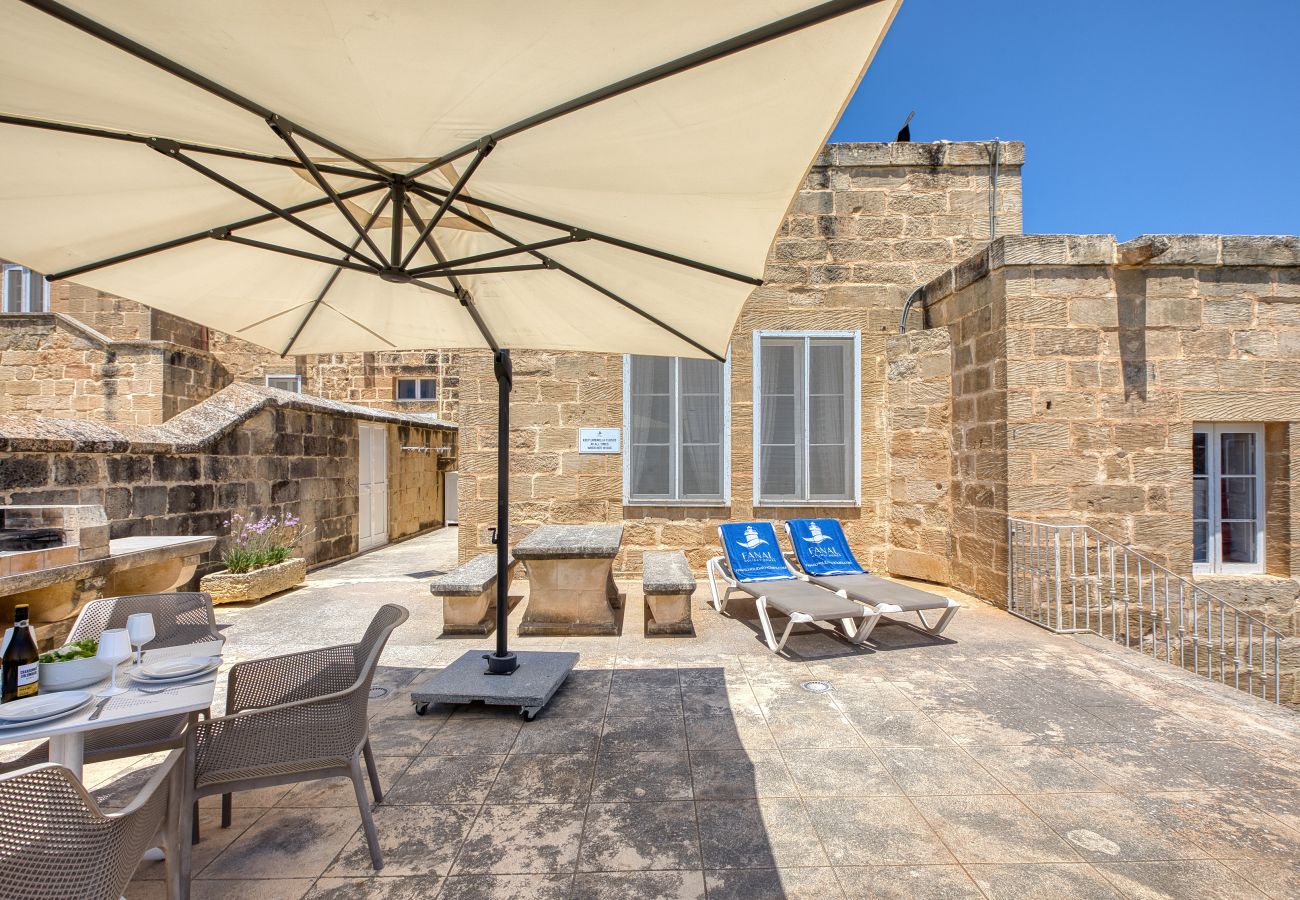 Villa a Ta' Kerċem - Gharilma IV – Santa Lucija Holiday Home	