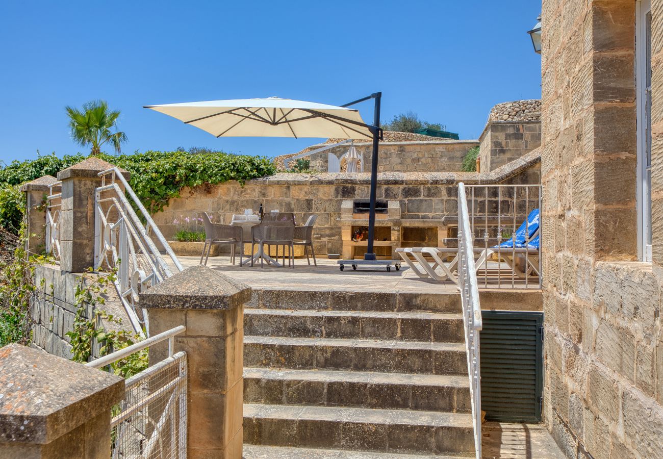 Villa a Ta' Kerċem - Gharilma IV – Santa Lucija Holiday Home	