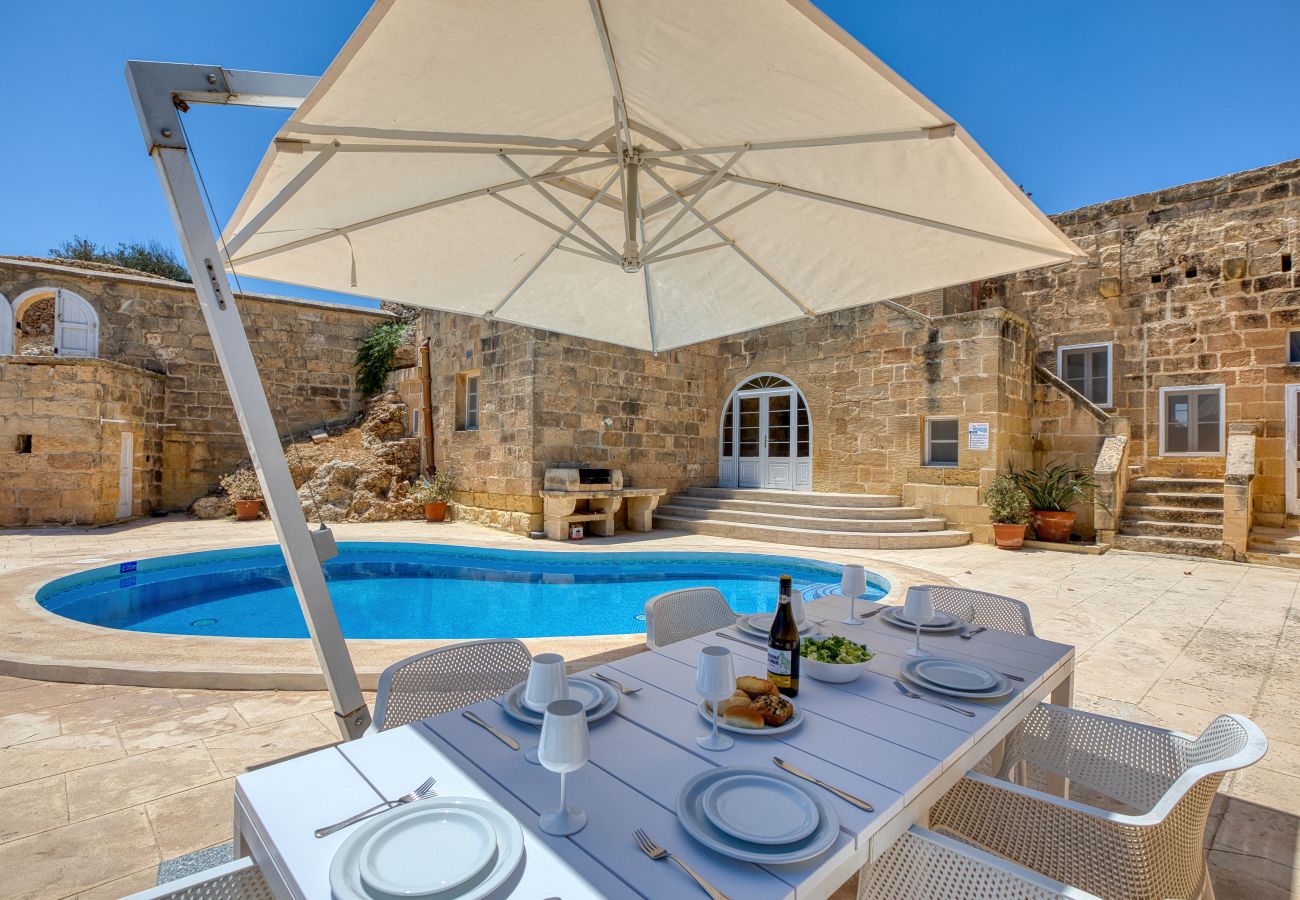 Villa a Ta' Kerċem - Gharilma V – Santa Lucija Holiday Home