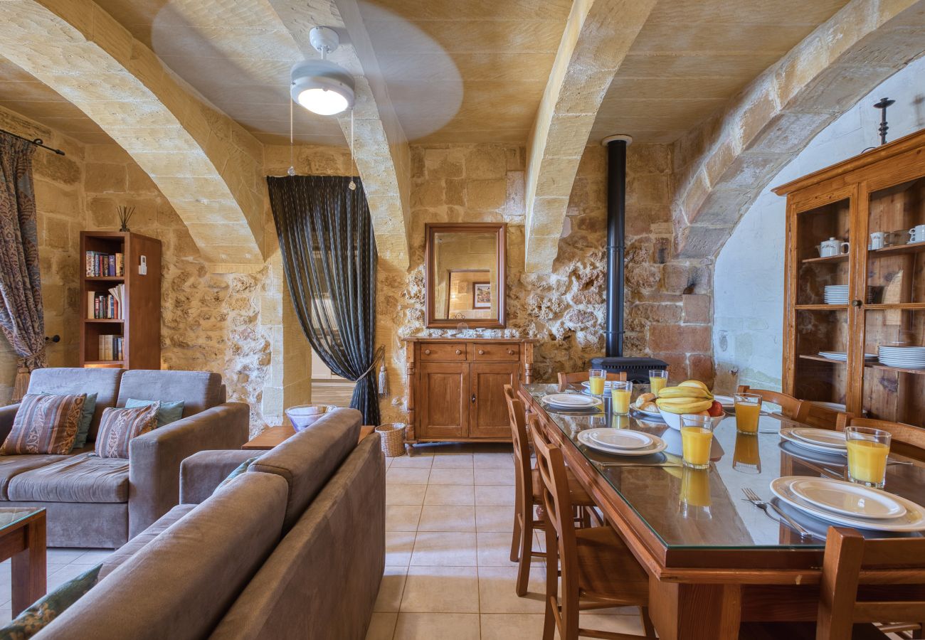 Villa a Ta' Kerċem - Gharilma V – Santa Lucija Holiday Home