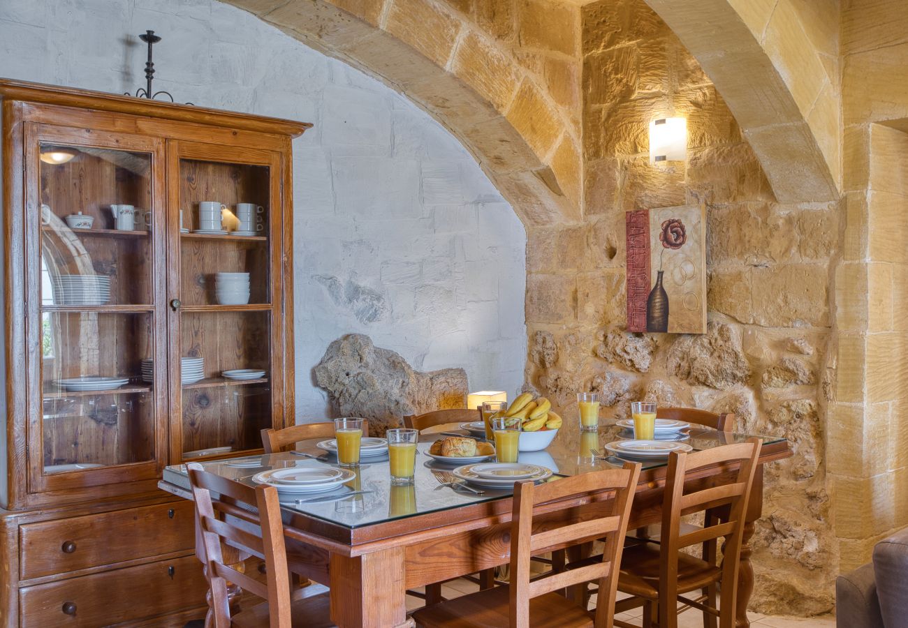 Villa a Ta' Kerċem - Gharilma V – Santa Lucija Holiday Home