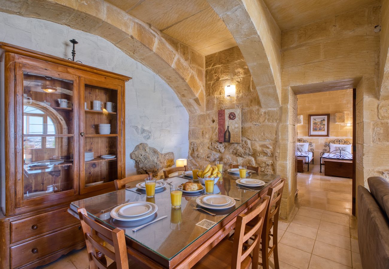 Villa a Ta' Kerċem - Gharilma V – Santa Lucija Holiday Home