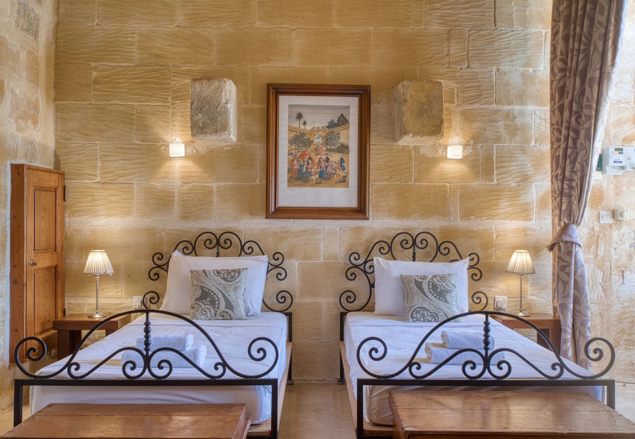 Villa a Ta' Kerċem - Gharilma V – Santa Lucija Holiday Home