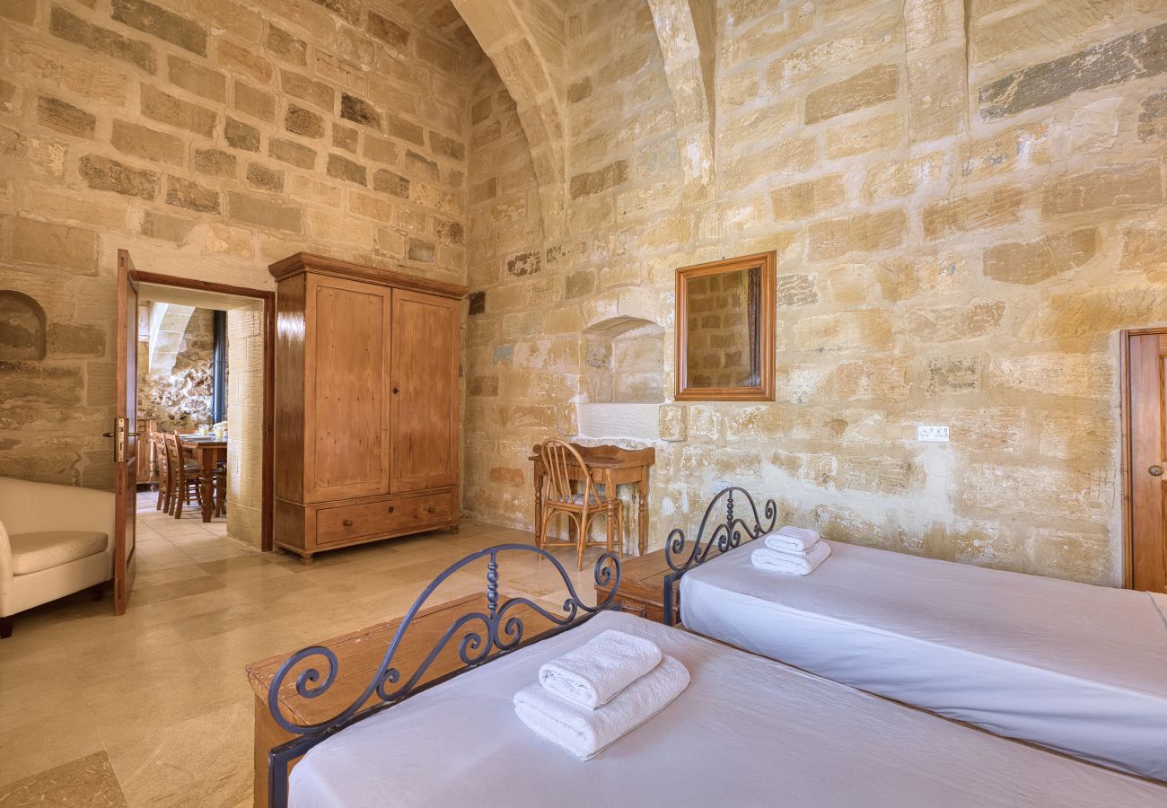 Villa a Ta' Kerċem - Gharilma V – Santa Lucija Holiday Home