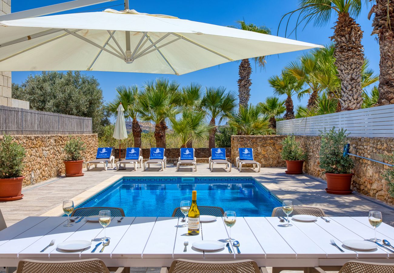 Villa in L-Għasri - Karmnu - Ghasri Holiday Home