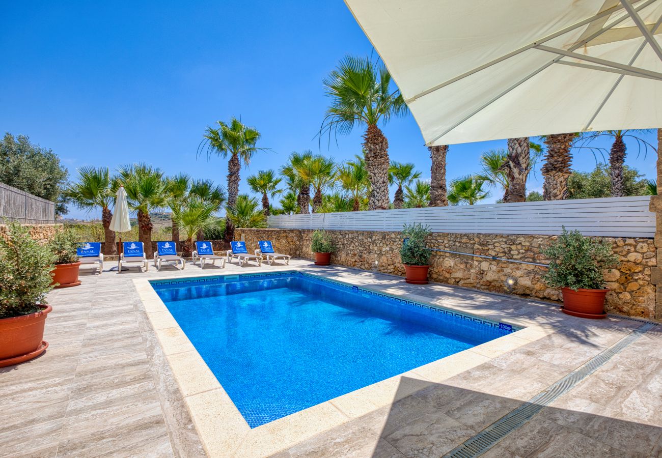 Villa in L-Għasri - Karmnu - Ghasri Holiday Home