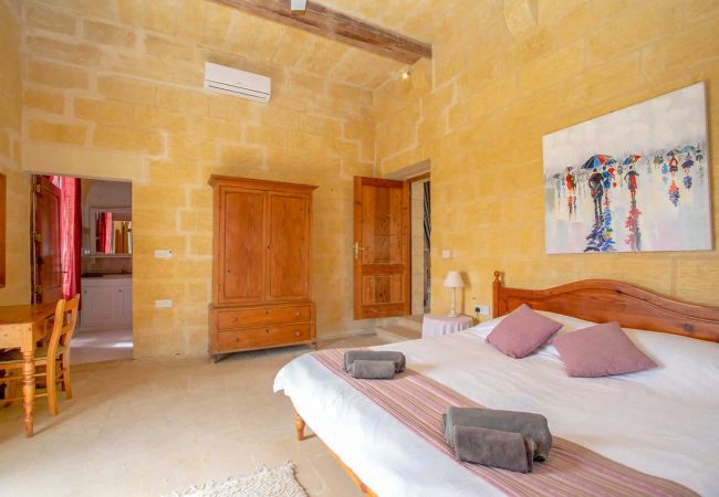 Villa in Ta' Kercem - Gharilma IV – Santa Lucija Holiday Home	 Villa in Ta' Kercem - Gharilma IV – Santa Lucija Holiday Home