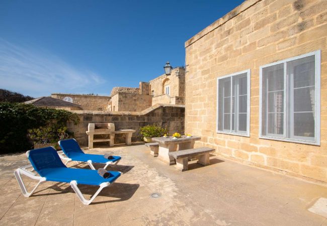 Villa in Ta' Kerċem - Gharilma IV – Santa Lucija Holiday Home	