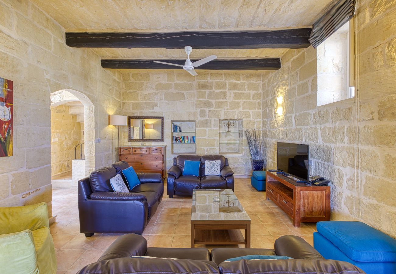 Villa in Victoria - Girardu - Victoria Holiday Home
