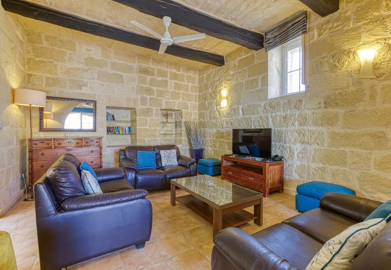 Villa in Victoria - Girardu - Victoria Holiday Home