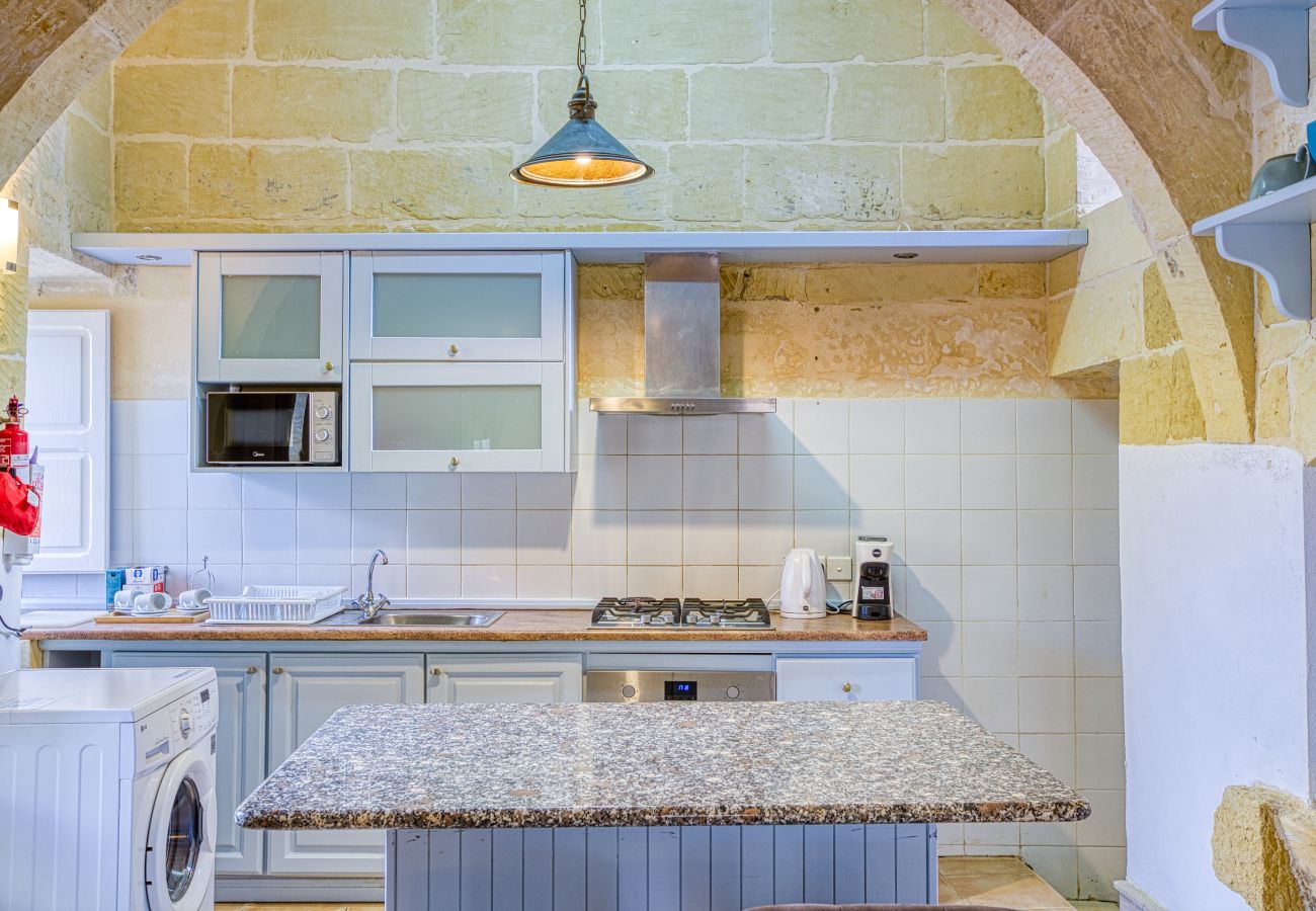 Villa in Victoria - Girardu - Victoria Holiday Home