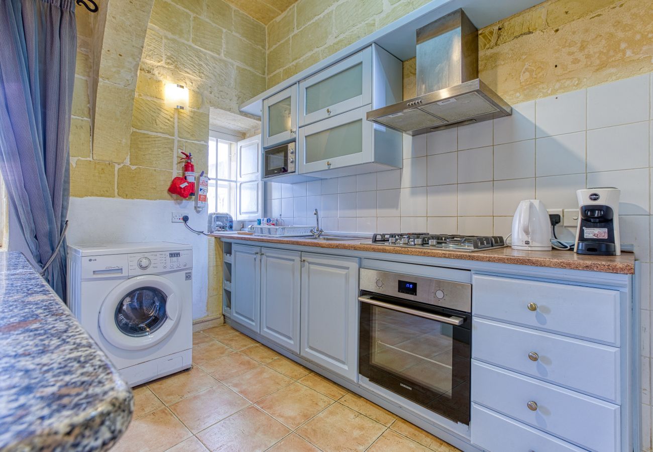 Villa in Victoria - Girardu - Victoria Holiday Home