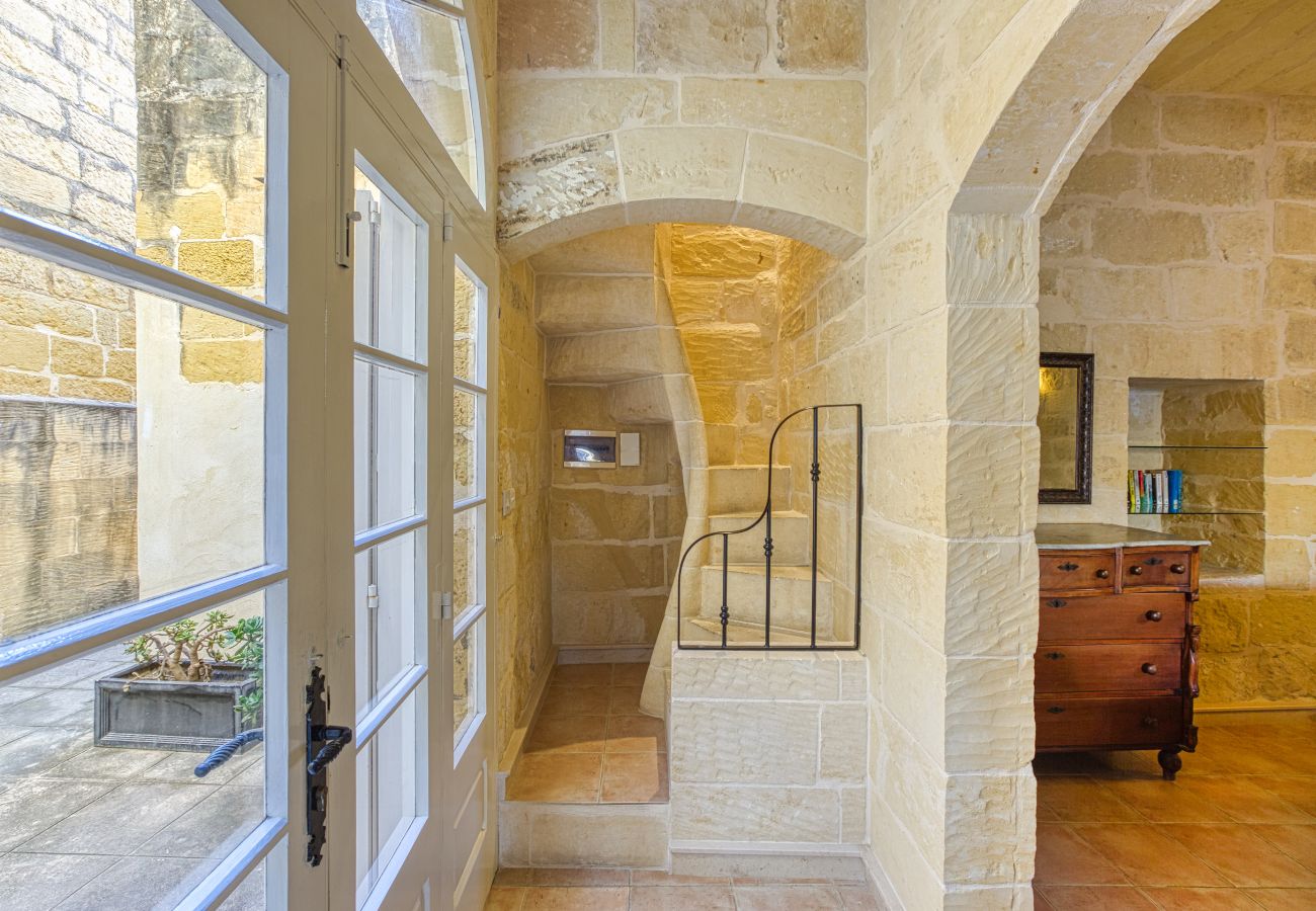 Villa in Victoria - Girardu - Victoria Holiday Home