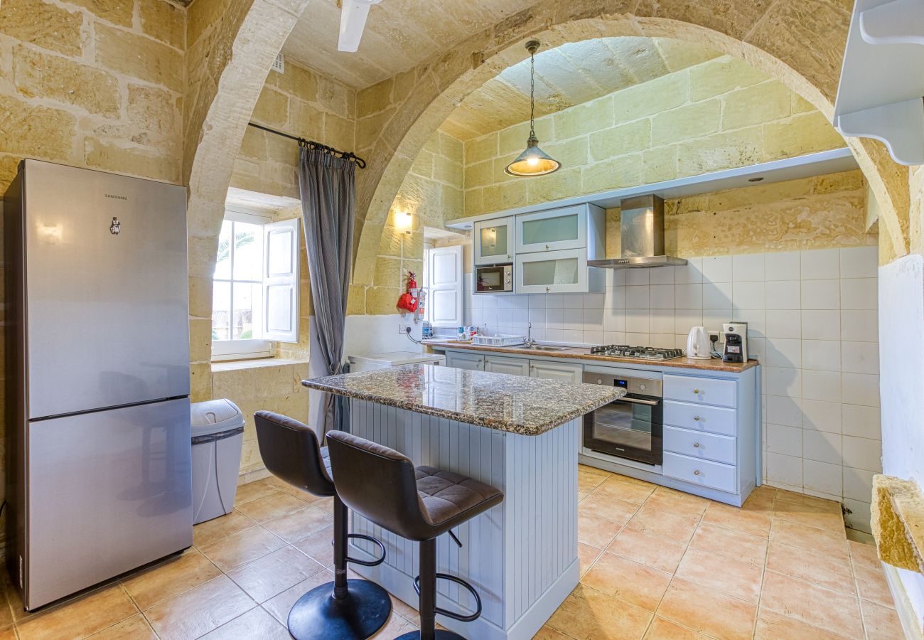 Villa in Victoria - Girardu - Victoria Holiday Home