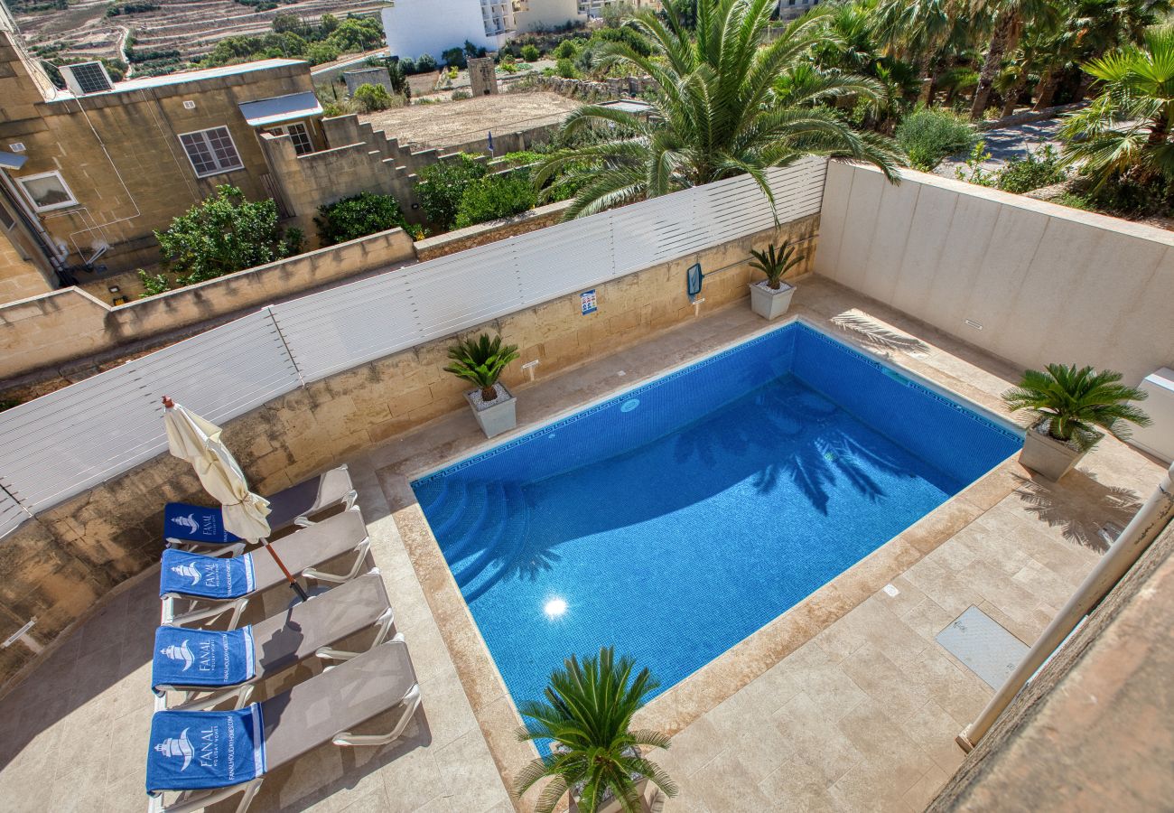 Villa in Victoria - Girardu - Victoria Holiday Home