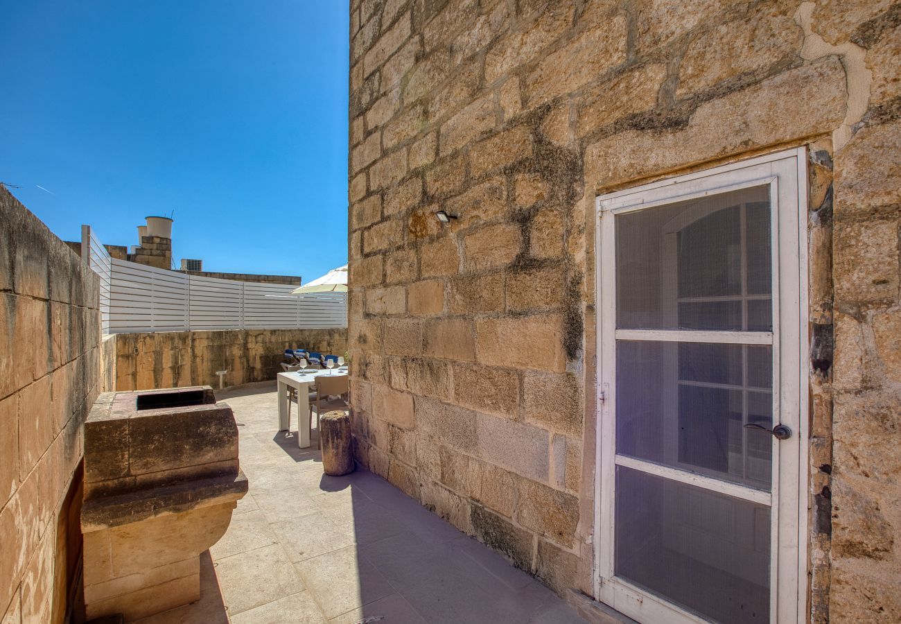 Villa in Victoria - Girardu - Victoria Holiday Home