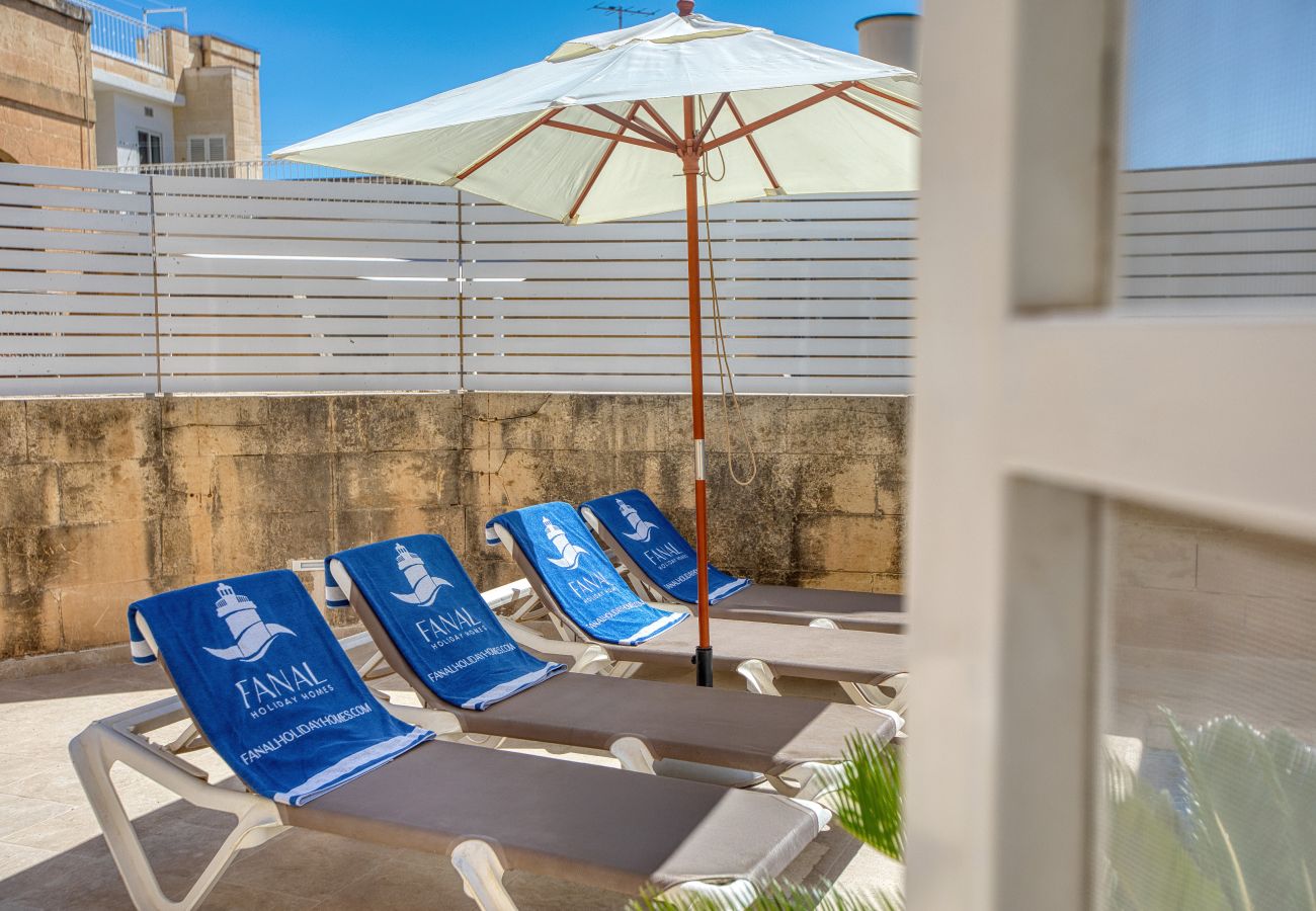Villa in Victoria - Girardu - Victoria Holiday Home